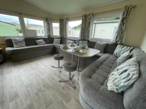 Queensway 432